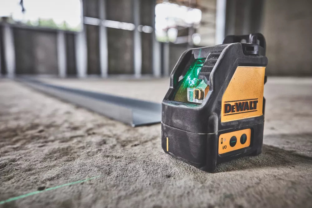 DEWALT DW088CG-XJ CROSS LINE LASER GREEN BEEM